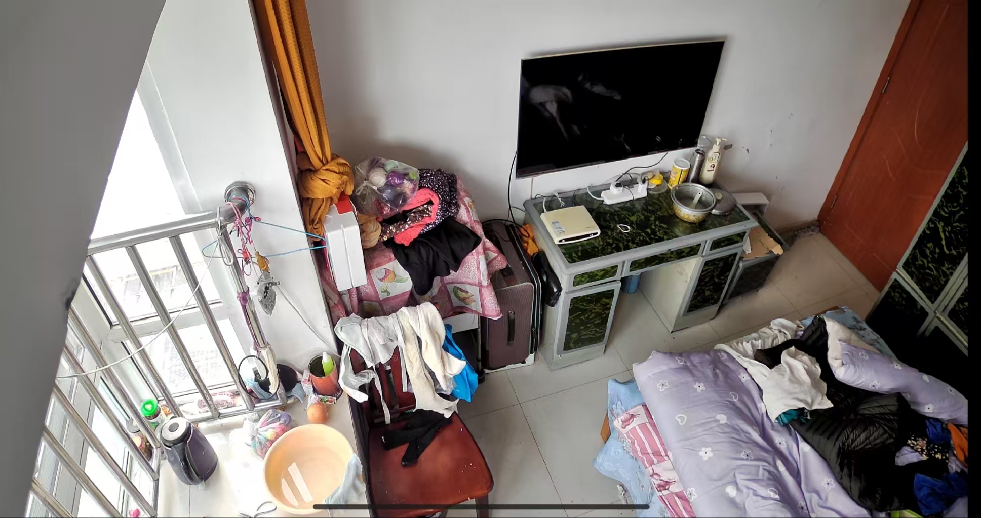 图1 房间布局